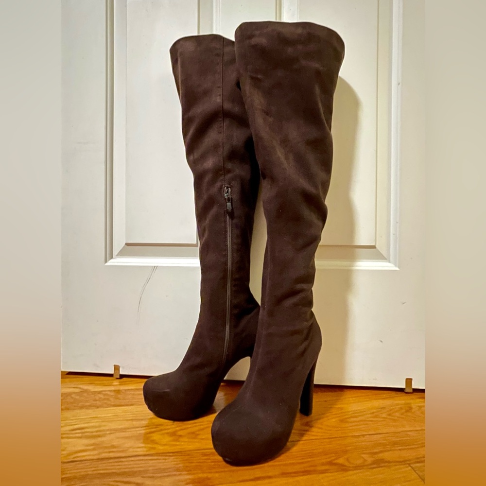 Sz 8 Thigh high boots Dark chocolate kiss